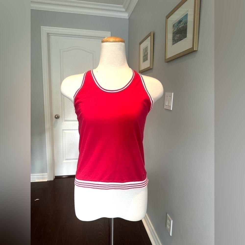 Racerback sporty cotton tank top with contrast edging